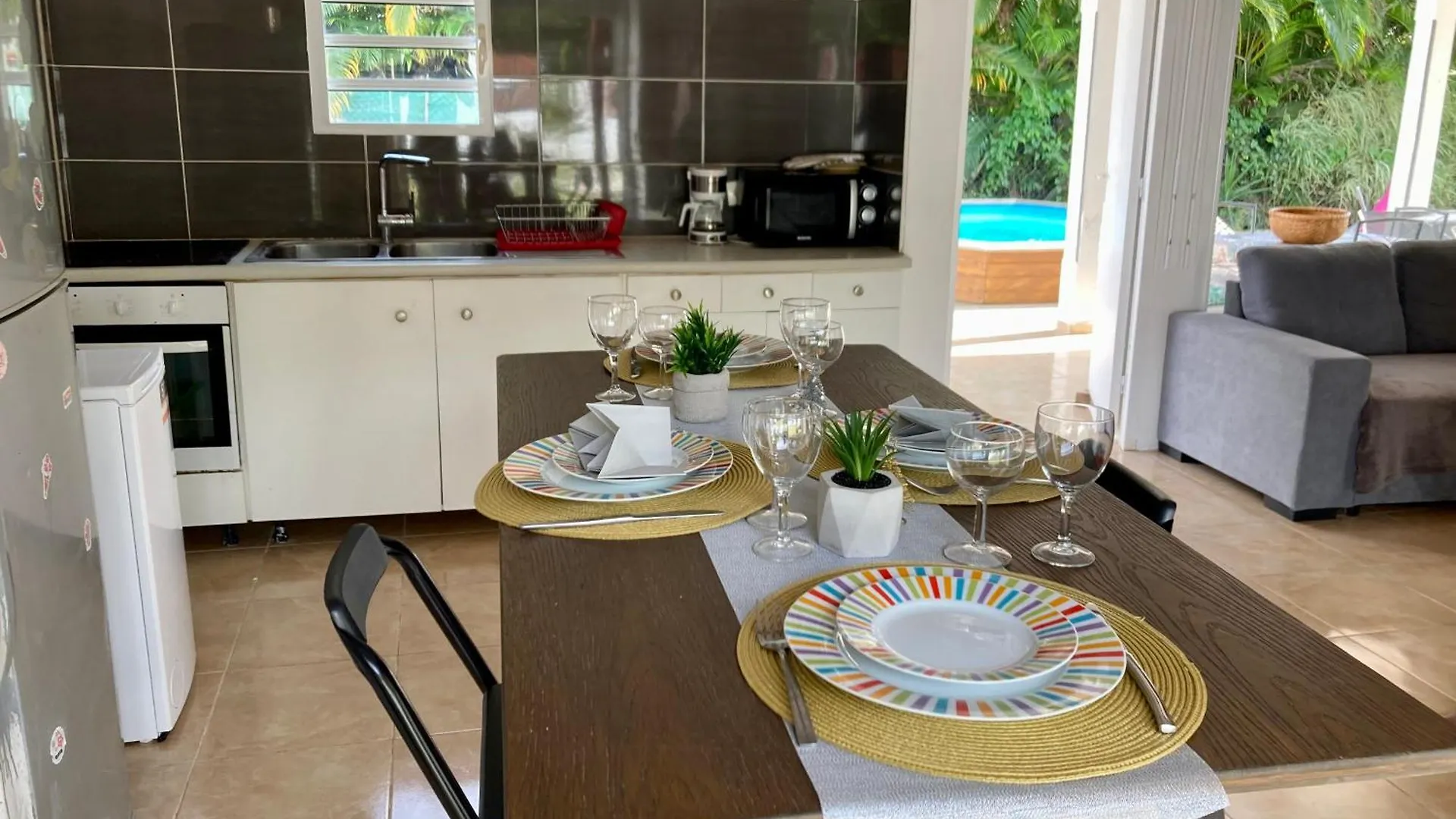 Maison Selah F3 Piscine Jardin Privatif Citerne Le Moule 0*,