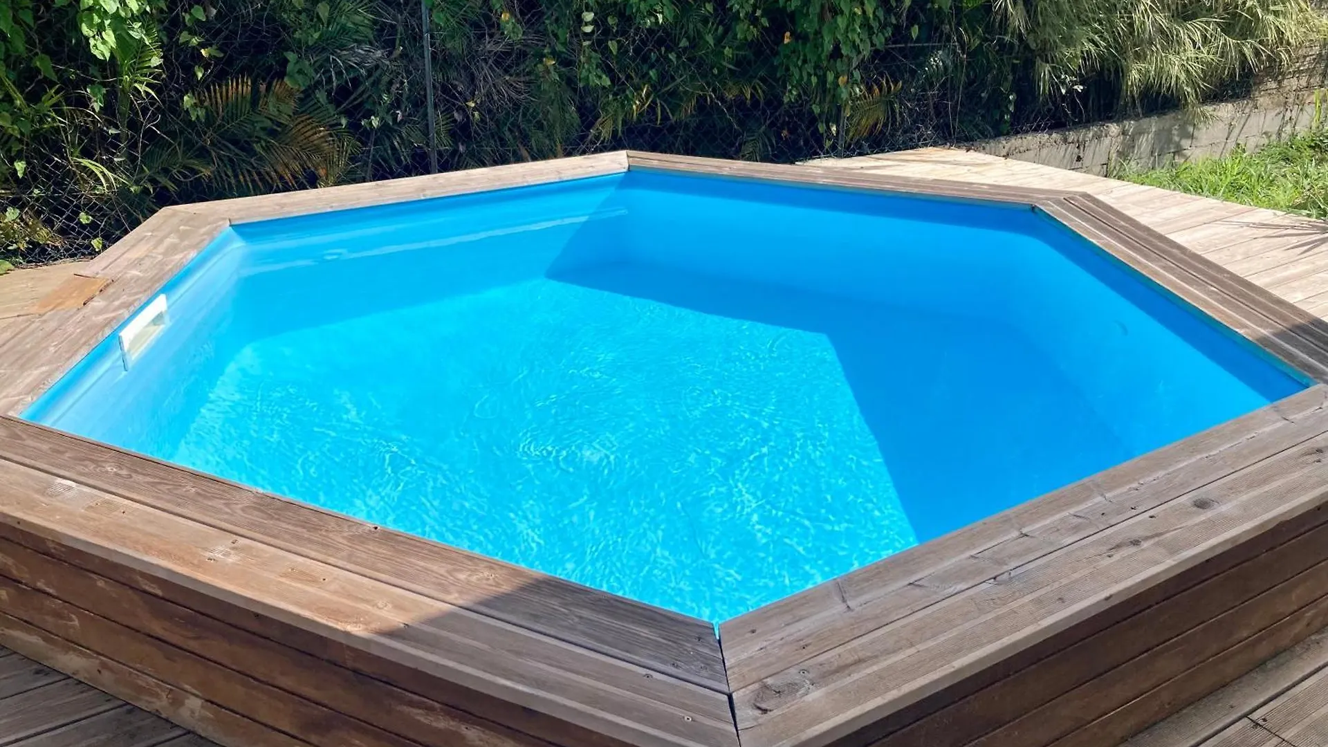 Maison Selah F3 Piscine Jardin Privatif Citerne Le Moule